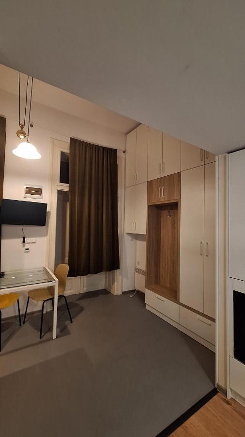 Swanhome - Central Apartment Cluj-Napoca Esterno foto